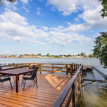 River House Vasa Vilă *