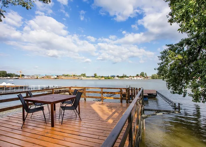 River House Vasa Villa *